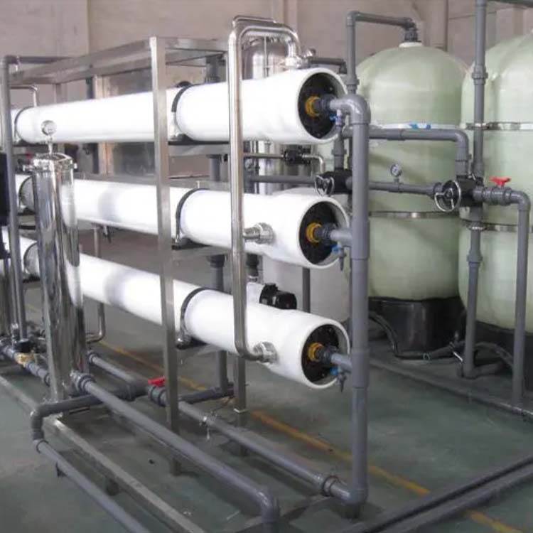 一級(jí)反滲透設(shè)備介紹詳情